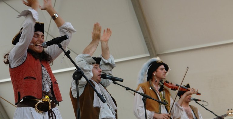 Festa de l'escuma. Els Corsaris de l’escuma, a càrrec de Xip Xap