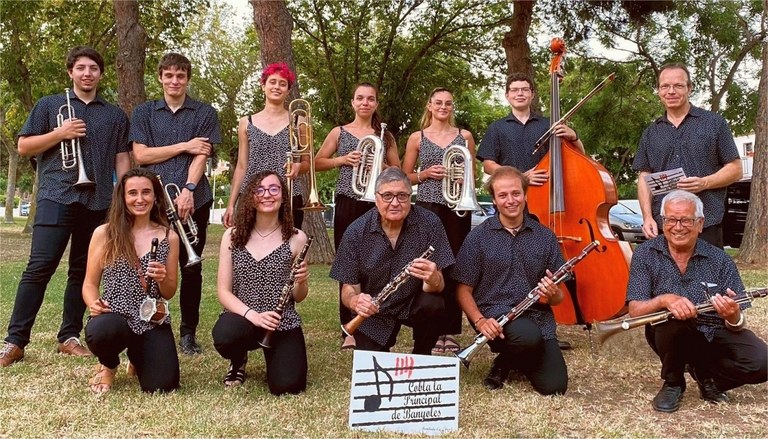 Sardanes amb la Cobla Principal de Banyoles